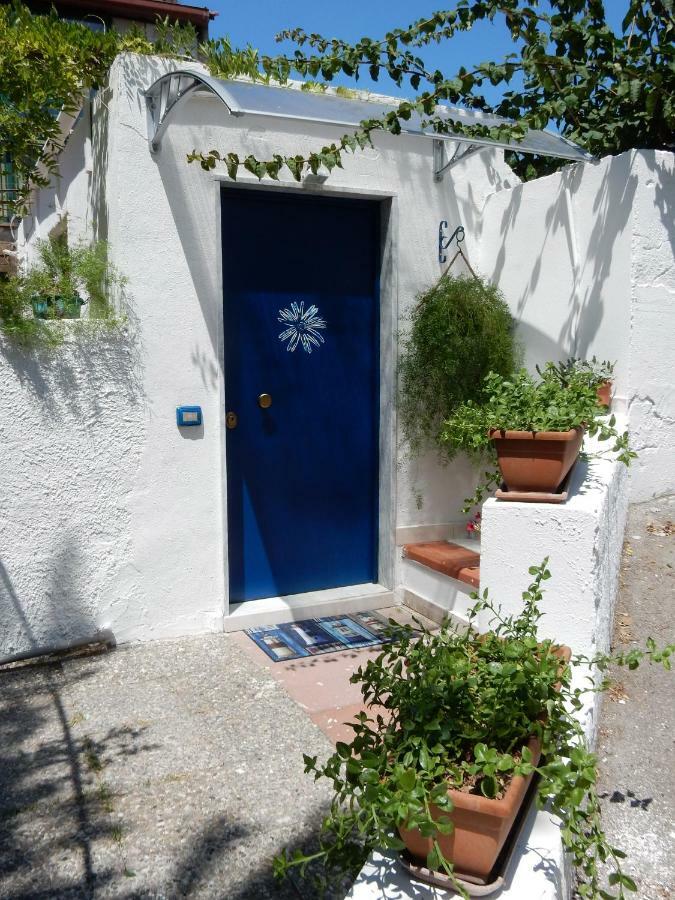 La Casetta Blu Apartment Torre del Greco Exterior photo
